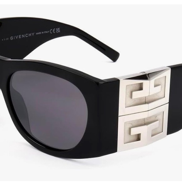 Givenchy Logo Sunglasses- (New ?️)
